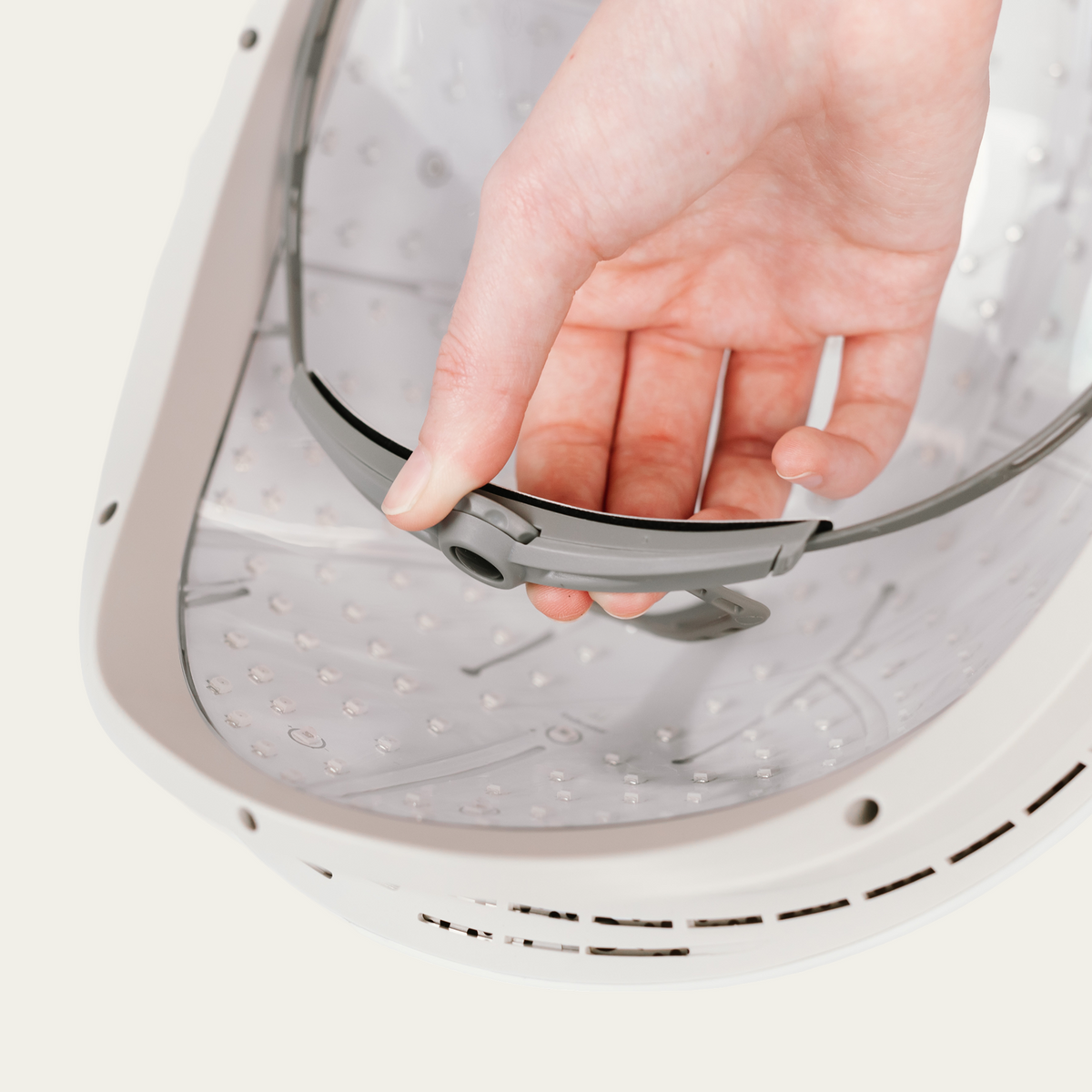 Inside the Neuronic LIGHT, LED array and adjustable fit dial