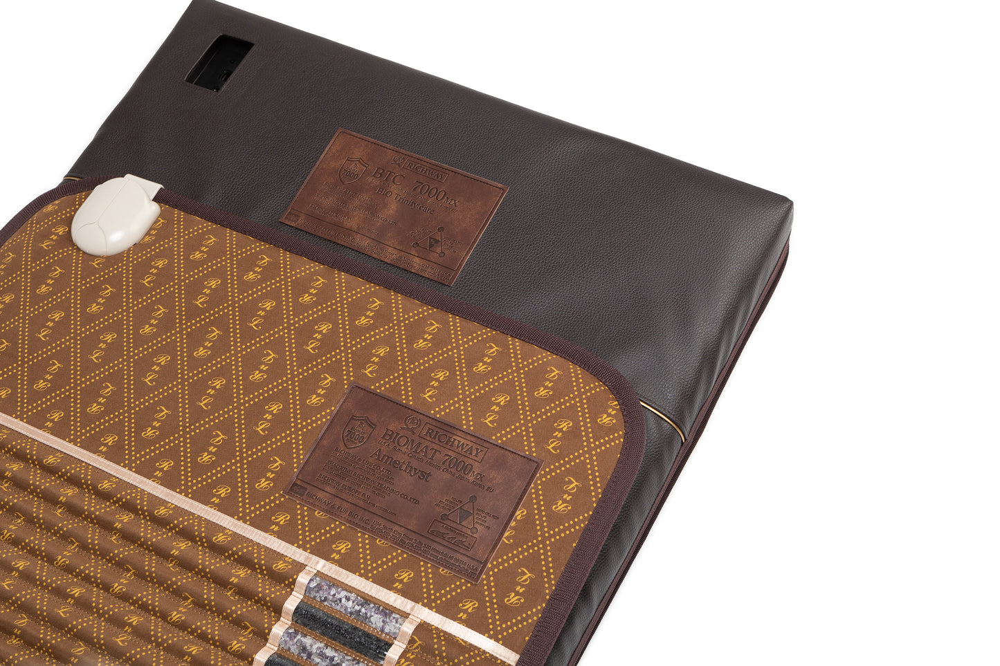 BioMat BioAcoustic Pro, monogram leather, top view
