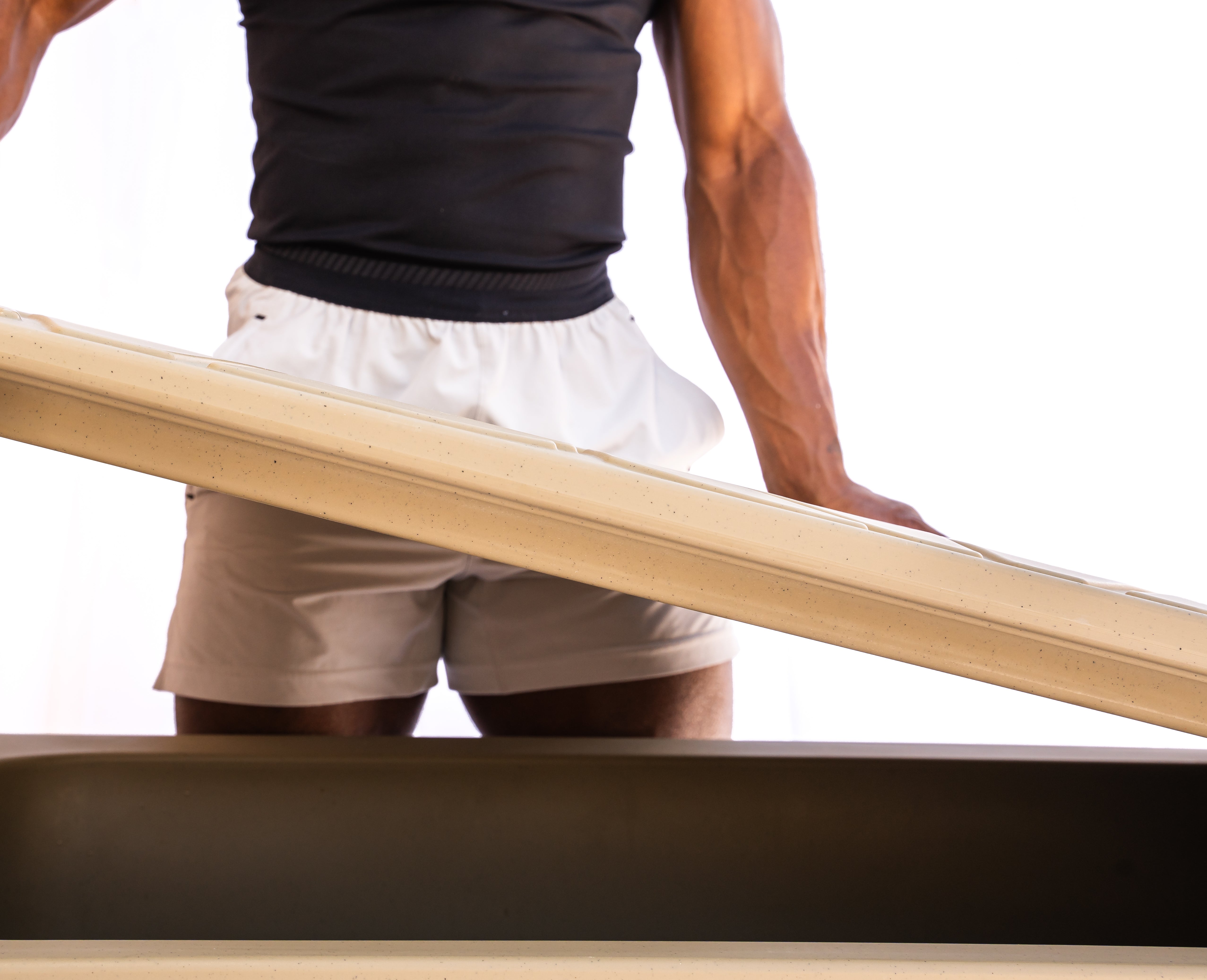Close-up detail of the Frozin 400 Tan cold plunge #Color_Tan